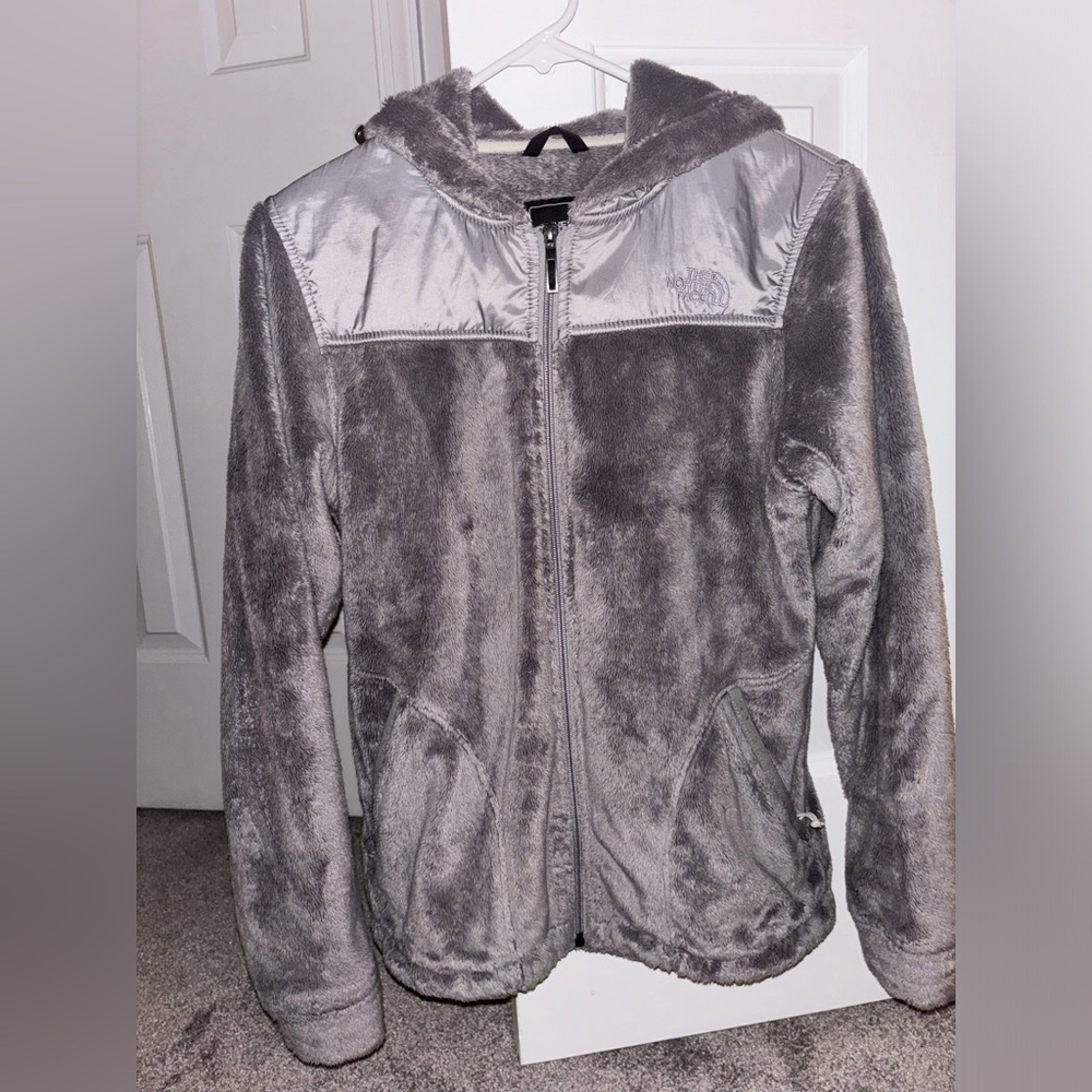 Small Women’s North Face Grey Full Zip Fleece Hoodie.
